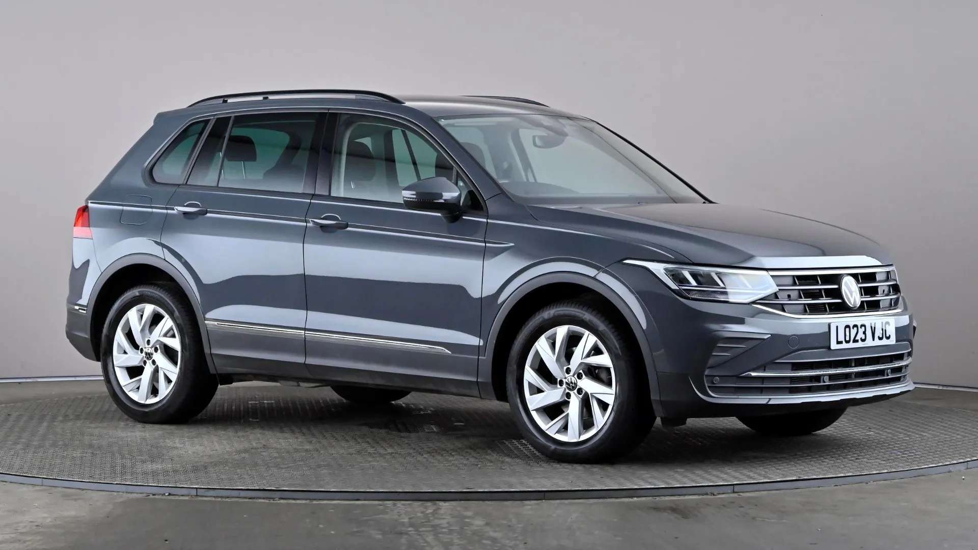 A 2023 VOLKSWAGEN TIGUAN 1.5 TSI 150 Life DSG A 2023 VOLKSWAGEN TIGUAN 1.5 TSI 150 Life DSG