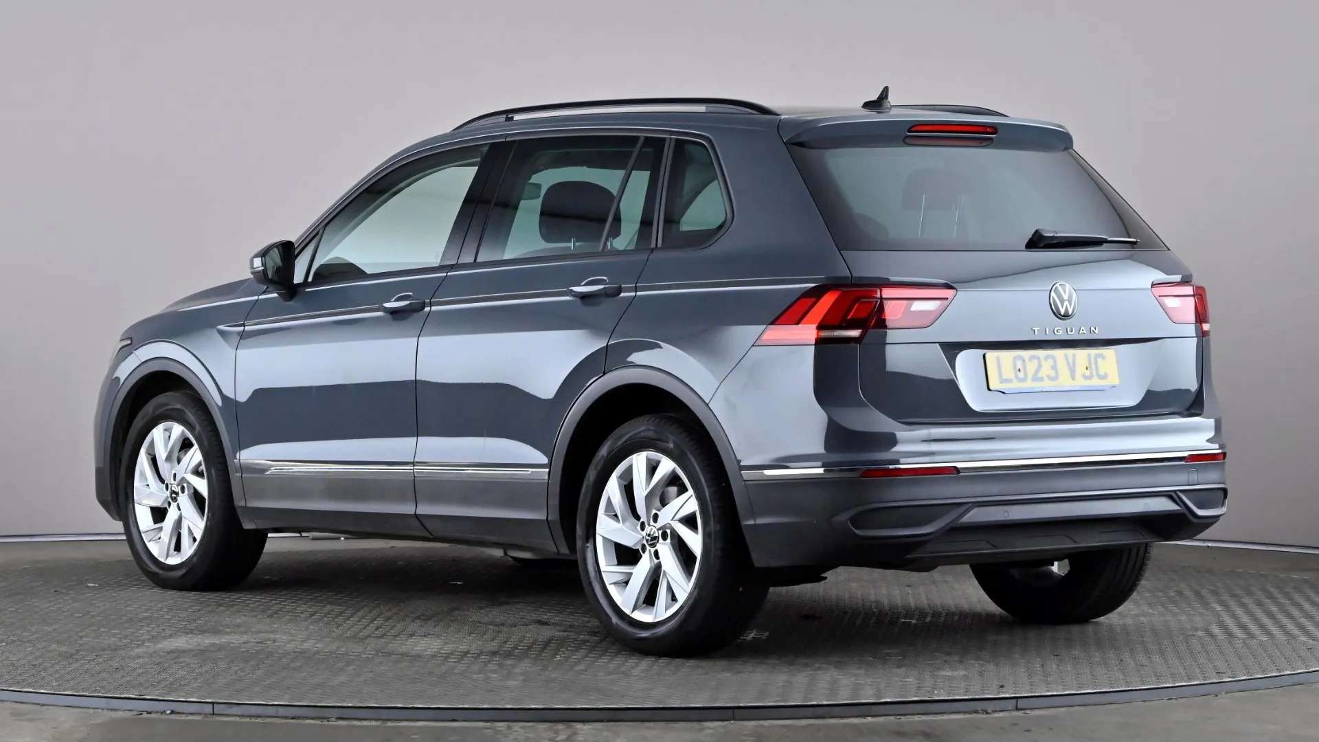 A 2023 VOLKSWAGEN TIGUAN 1.5 TSI 150 Life DSG A 2023 VOLKSWAGEN TIGUAN 1.5 TSI 150 Life DSG