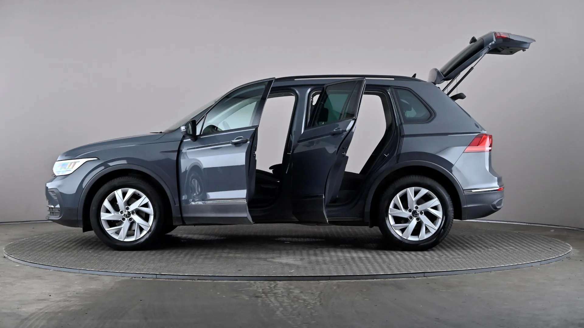 2023 VOLKSWAGEN TIGUAN 2023 VOLKSWAGEN TIGUAN
