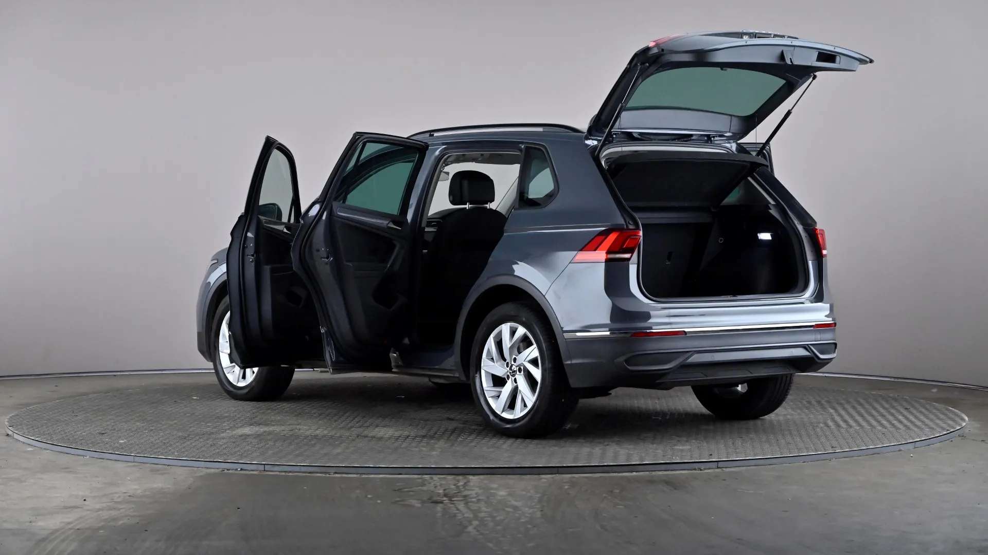 2023 VOLKSWAGEN TIGUAN 2023 VOLKSWAGEN TIGUAN