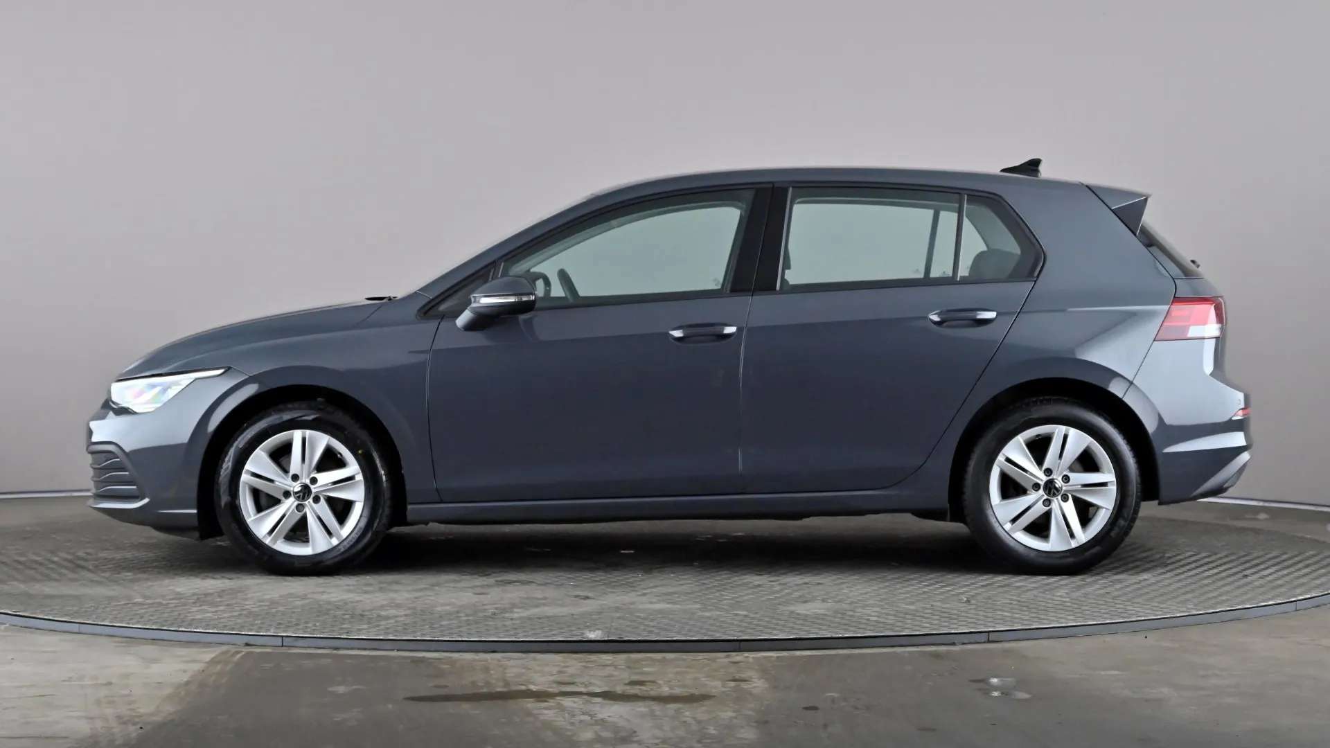 A 2024 VOLKSWAGEN GOLF 1.5 eTSI 150 Life DSG A 2024 VOLKSWAGEN GOLF 1.5 eTSI 150 Life DSG