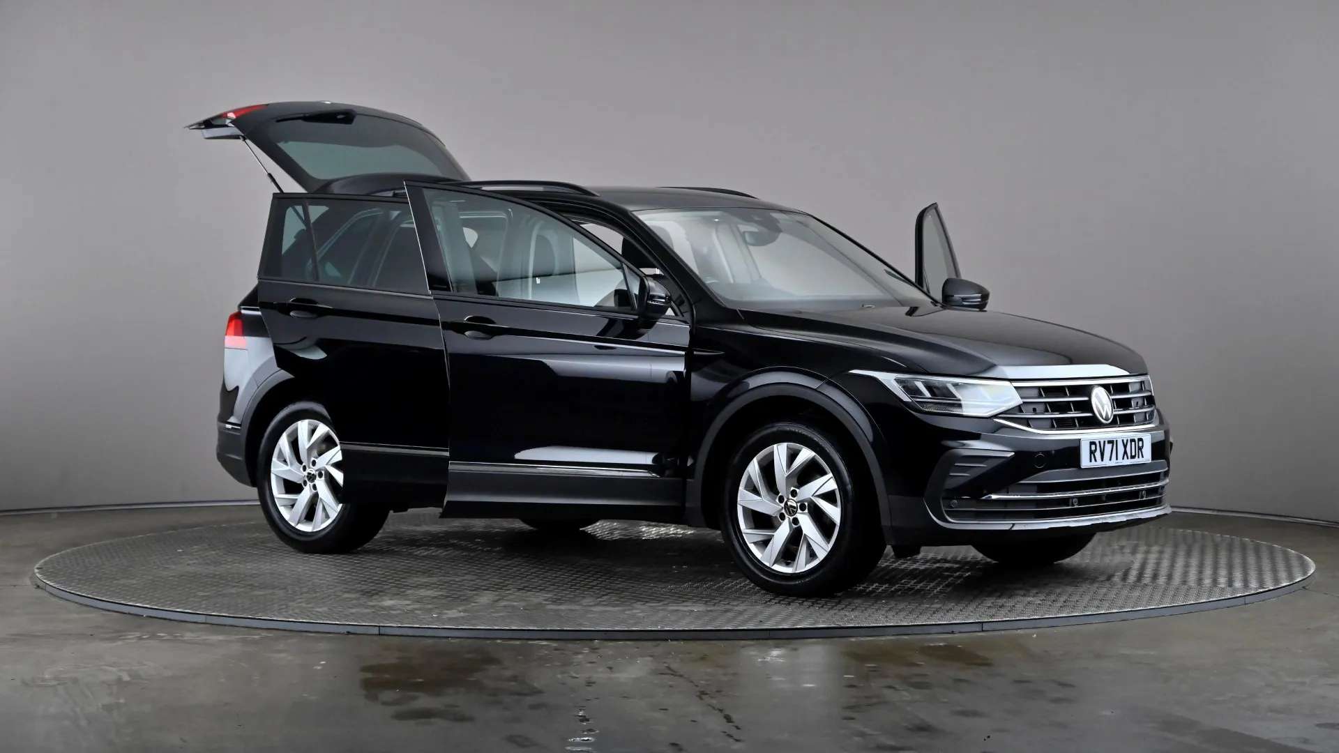 2021 VOLKSWAGEN TIGUAN 2021 VOLKSWAGEN TIGUAN