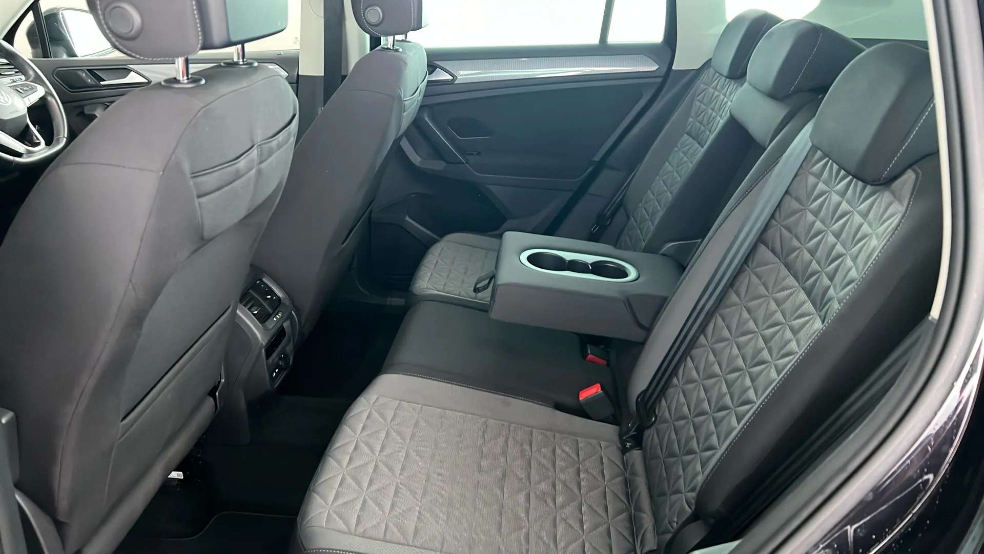 2021 VOLKSWAGEN TIGUAN 2021 VOLKSWAGEN TIGUAN