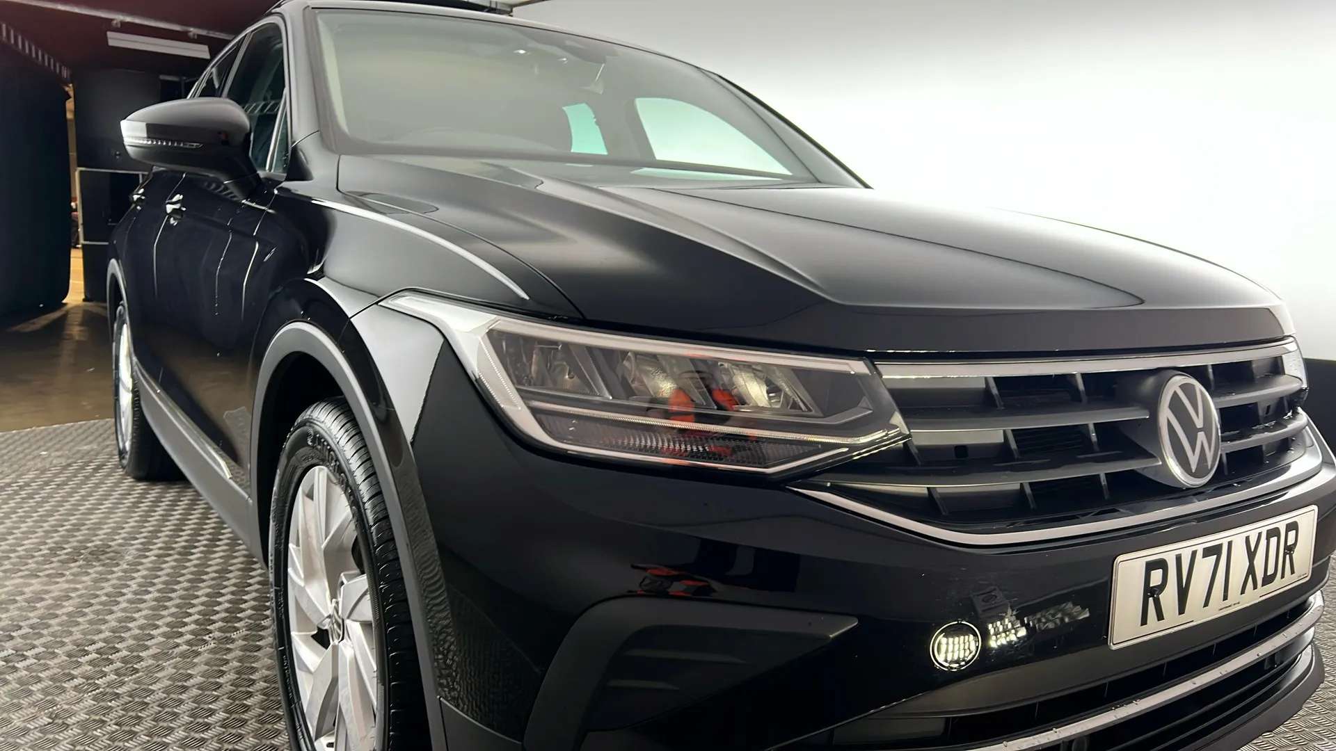 2021 VOLKSWAGEN TIGUAN 2021 VOLKSWAGEN TIGUAN