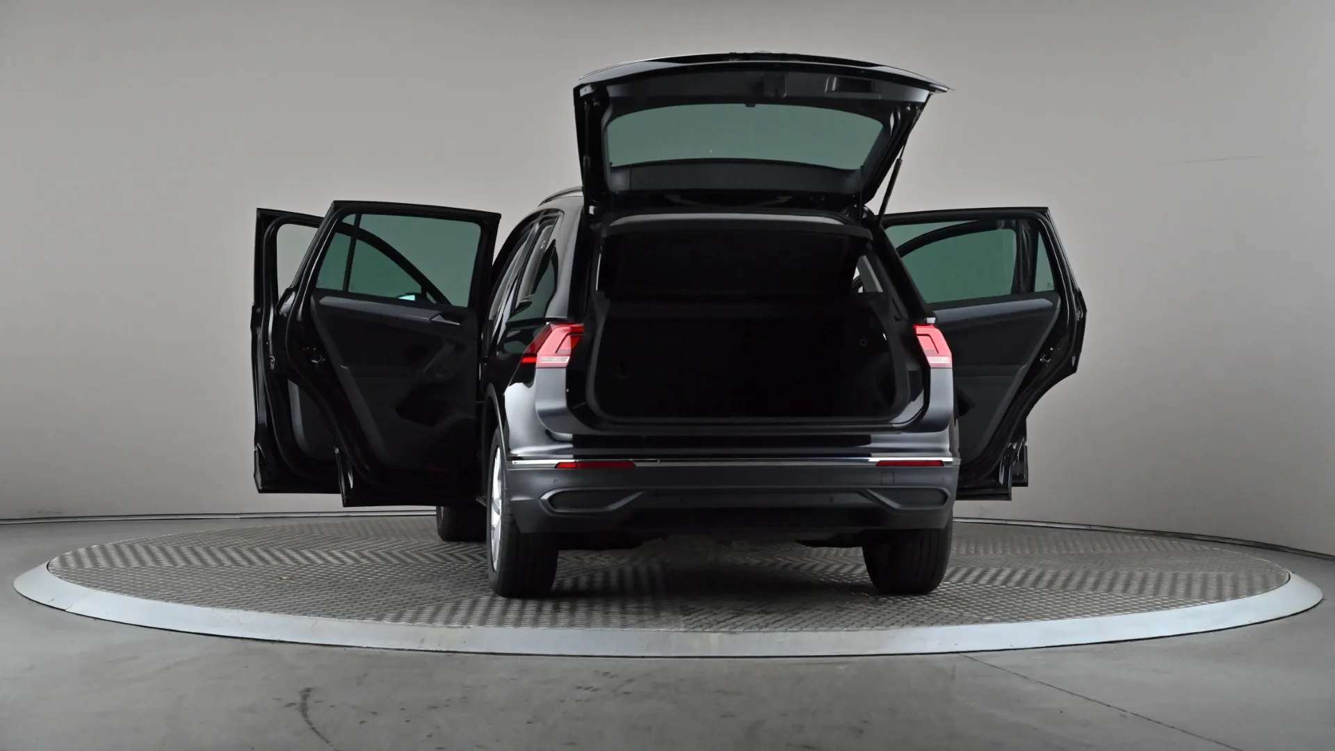 2023 VOLKSWAGEN TIGUAN 2023 VOLKSWAGEN TIGUAN