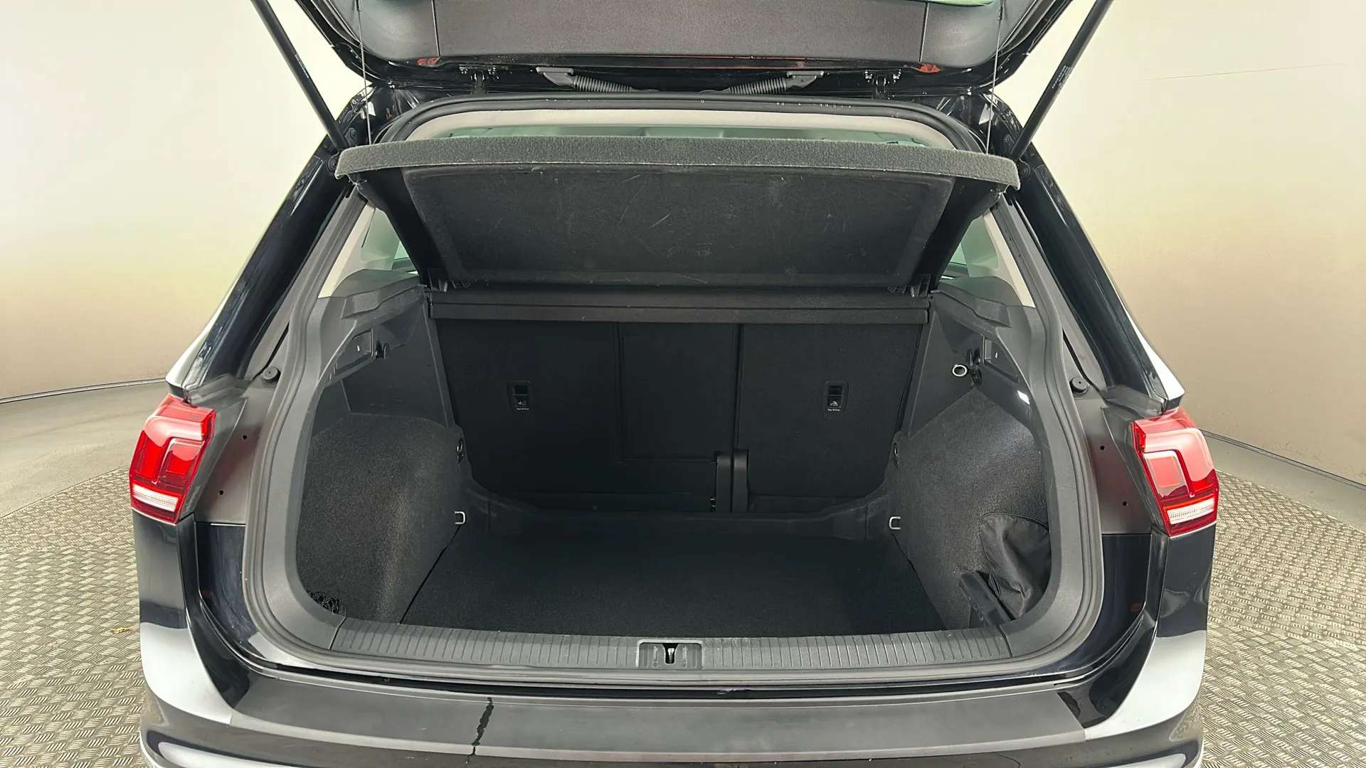 2023 VOLKSWAGEN TIGUAN 2023 VOLKSWAGEN TIGUAN