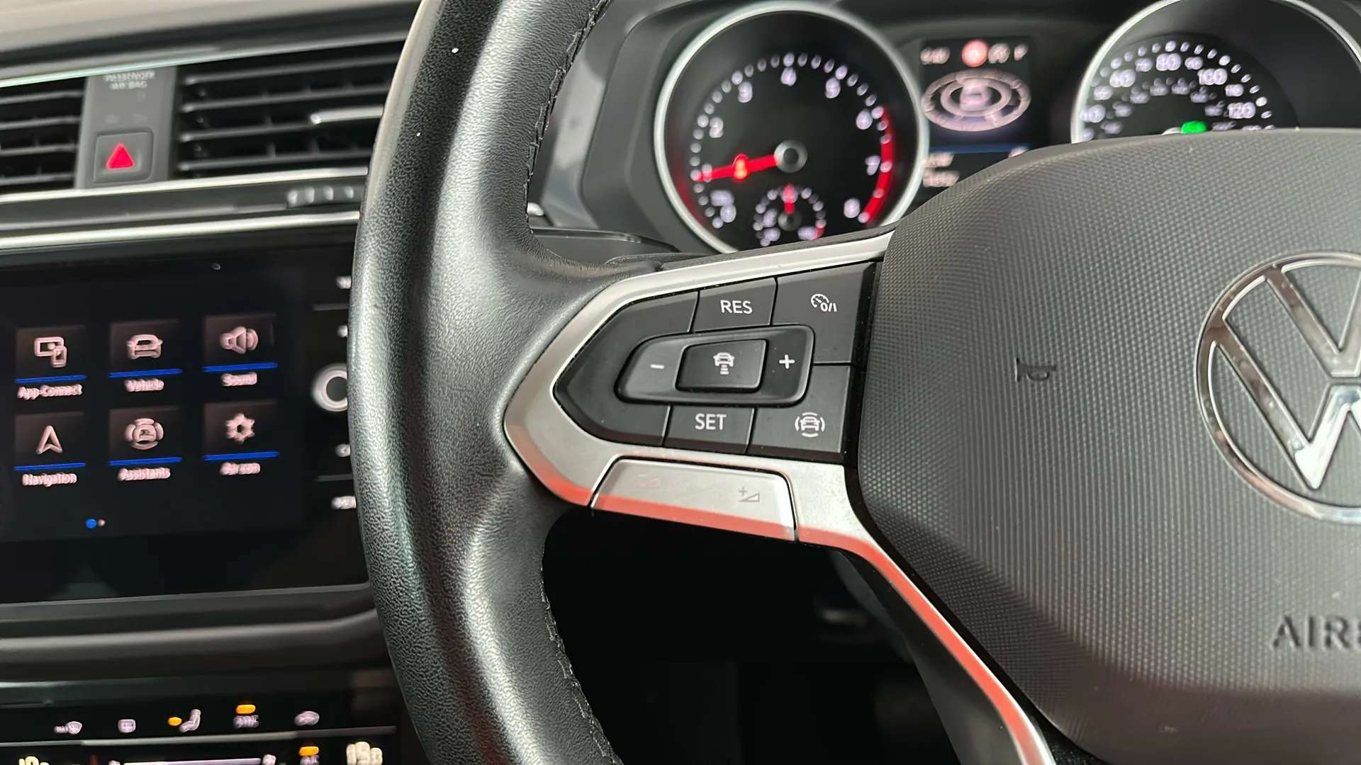 2023 VOLKSWAGEN TIGUAN 2023 VOLKSWAGEN TIGUAN