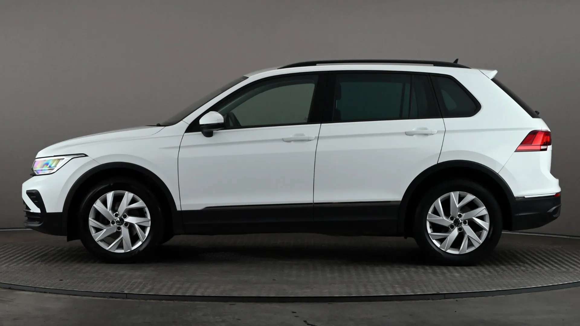 A 2023 VOLKSWAGEN TIGUAN 1.5 TSI 150 Life DSG A 2023 VOLKSWAGEN TIGUAN 1.5 TSI 150 Life DSG