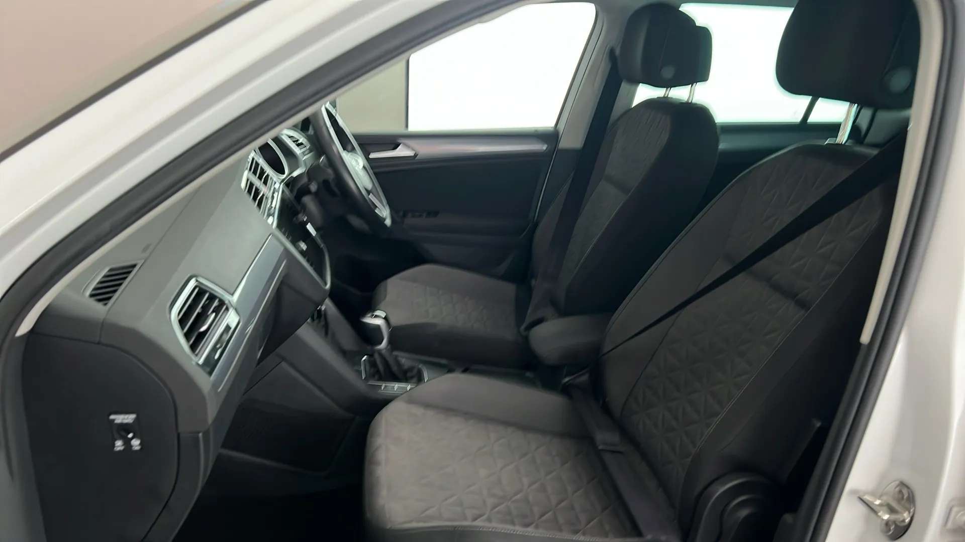 2023 VOLKSWAGEN TIGUAN 2023 VOLKSWAGEN TIGUAN