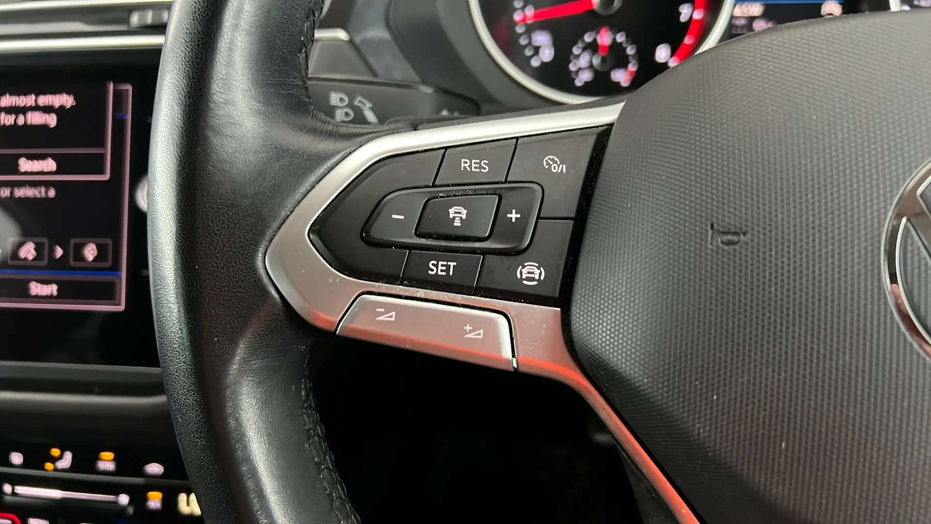 2023 VOLKSWAGEN TIGUAN 2023 VOLKSWAGEN TIGUAN