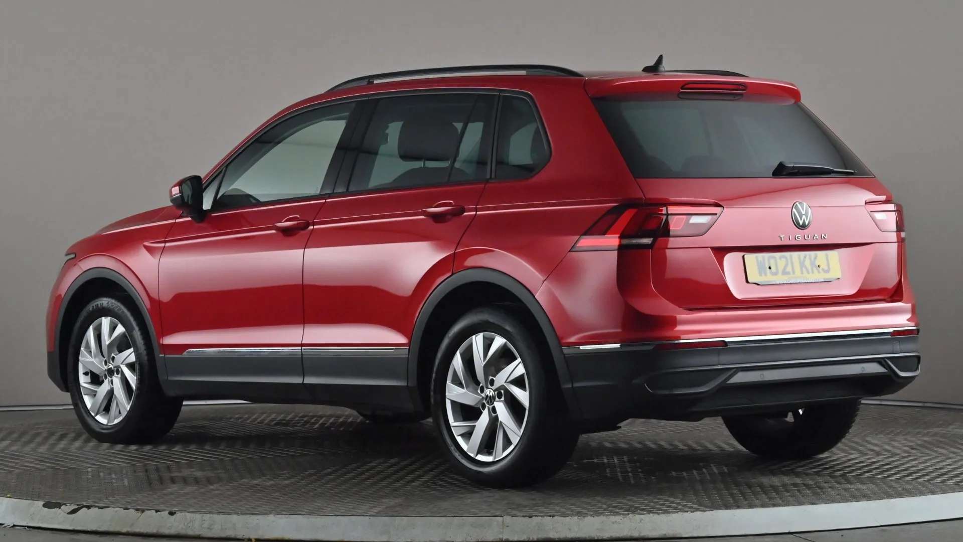 A 2021 VOLKSWAGEN TIGUAN 1.5 TSI 150 Life DSG A 2021 VOLKSWAGEN TIGUAN 1.5 TSI 150 Life DSG