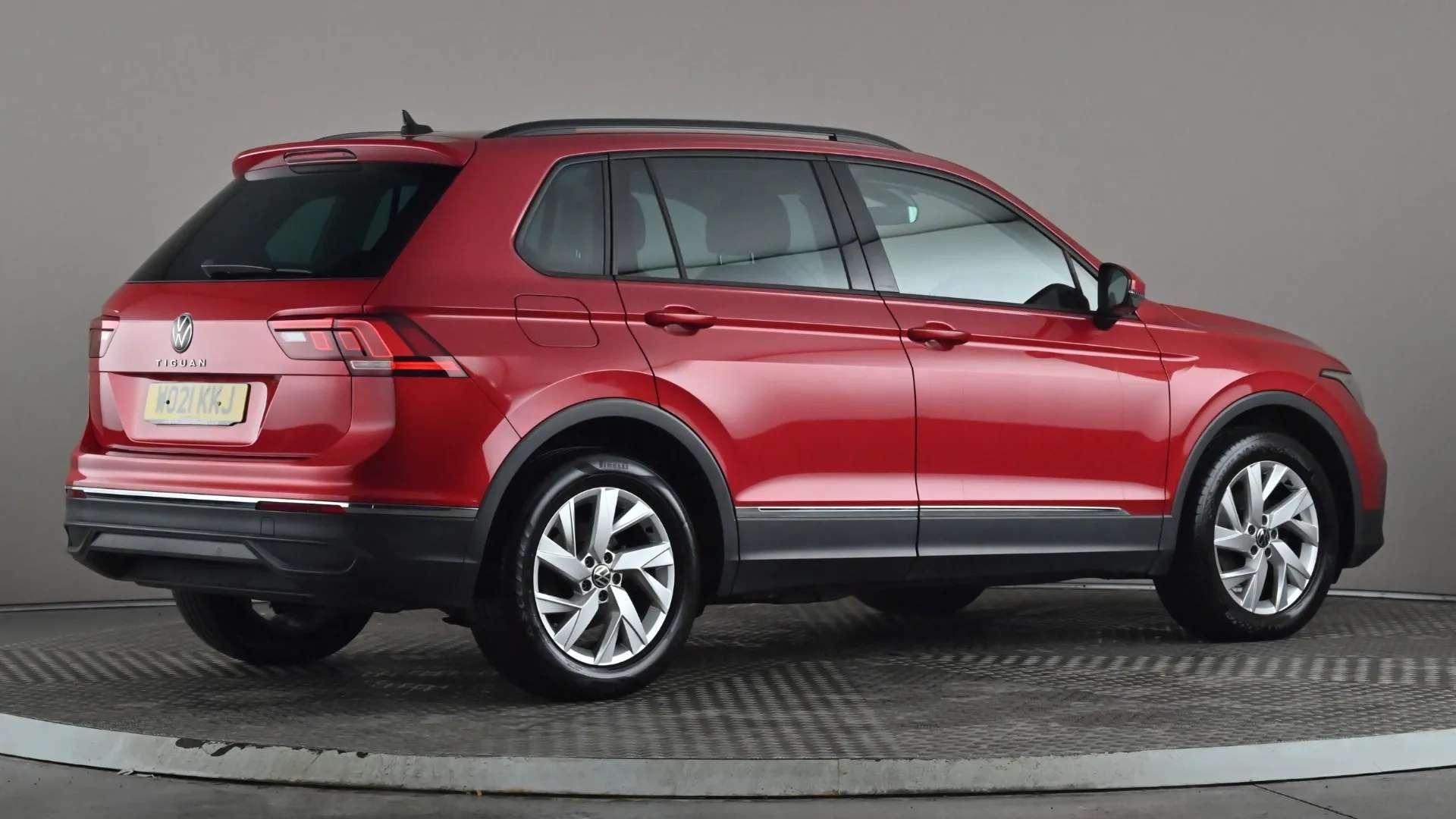 2021 VOLKSWAGEN TIGUAN 2021 VOLKSWAGEN TIGUAN