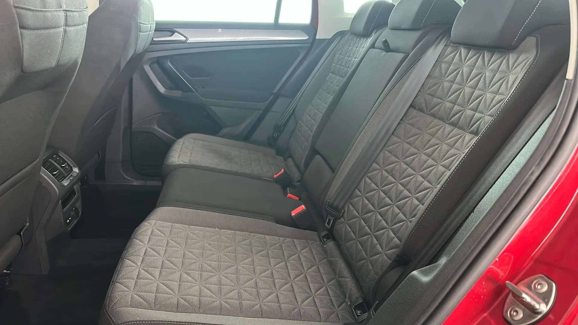 2021 VOLKSWAGEN TIGUAN 2021 VOLKSWAGEN TIGUAN