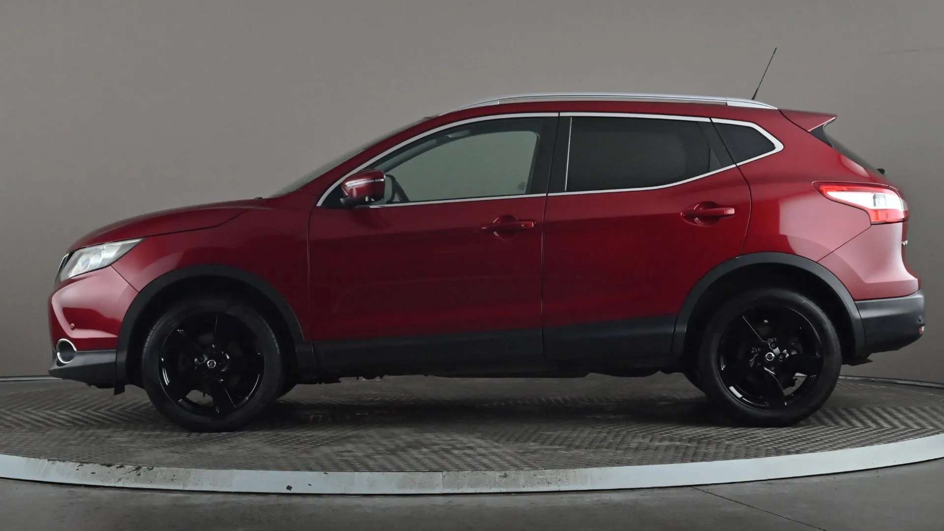 A 2015 NISSAN QASHQAI 1.6 dCi N-Tec+ A 2015 NISSAN QASHQAI 1.6 dCi N-Tec+