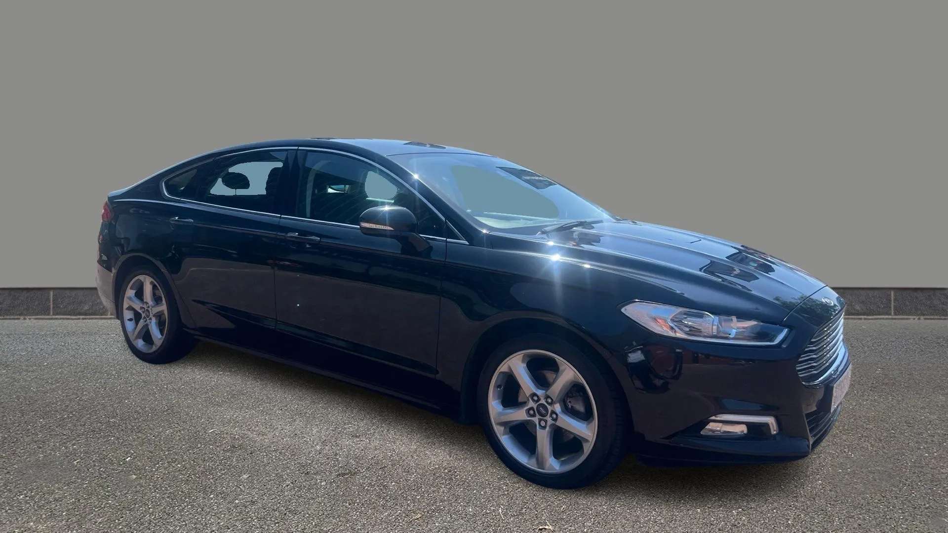 A 2017 FORD MONDEO 2.0 TDCi 180 Titanium A 2017 FORD MONDEO 2.0 TDCi 180 Titanium