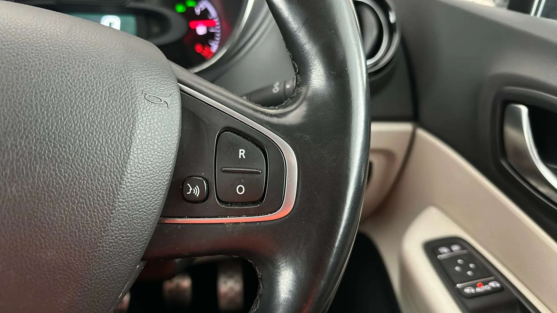 2019 RENAULT CAPTUR 2019 RENAULT CAPTUR