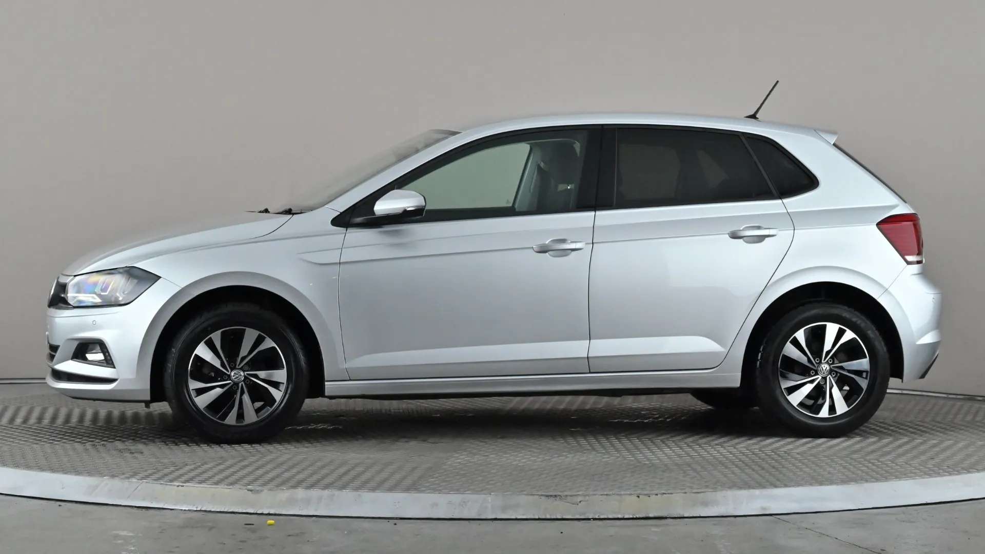 A 2020 VOLKSWAGEN POLO 1.0 TSI 95 Match DSG A 2020 VOLKSWAGEN POLO 1.0 TSI 95 Match DSG
