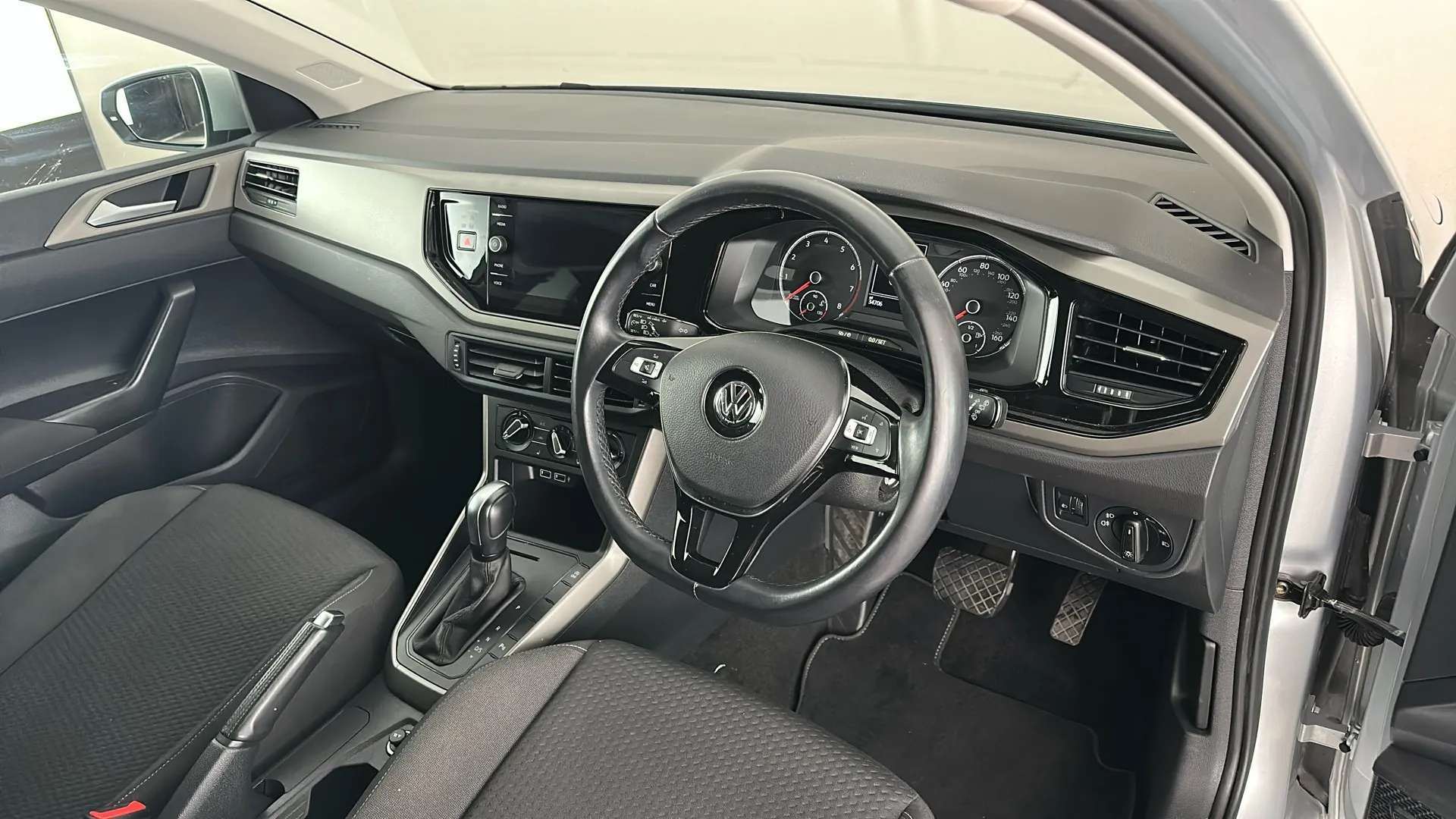 2020 VOLKSWAGEN POLO 2020 VOLKSWAGEN POLO