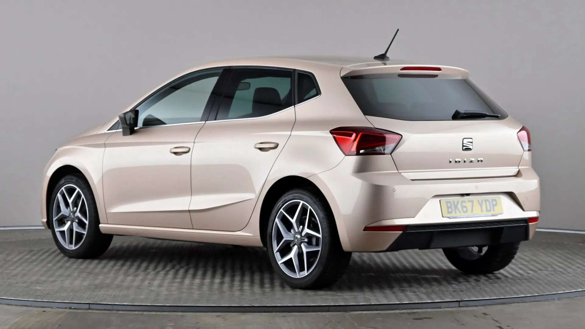 A 2017 SEAT IBIZA 1.0 TSI 95 Xcellence A 2017 SEAT IBIZA 1.0 TSI 95 Xcellence