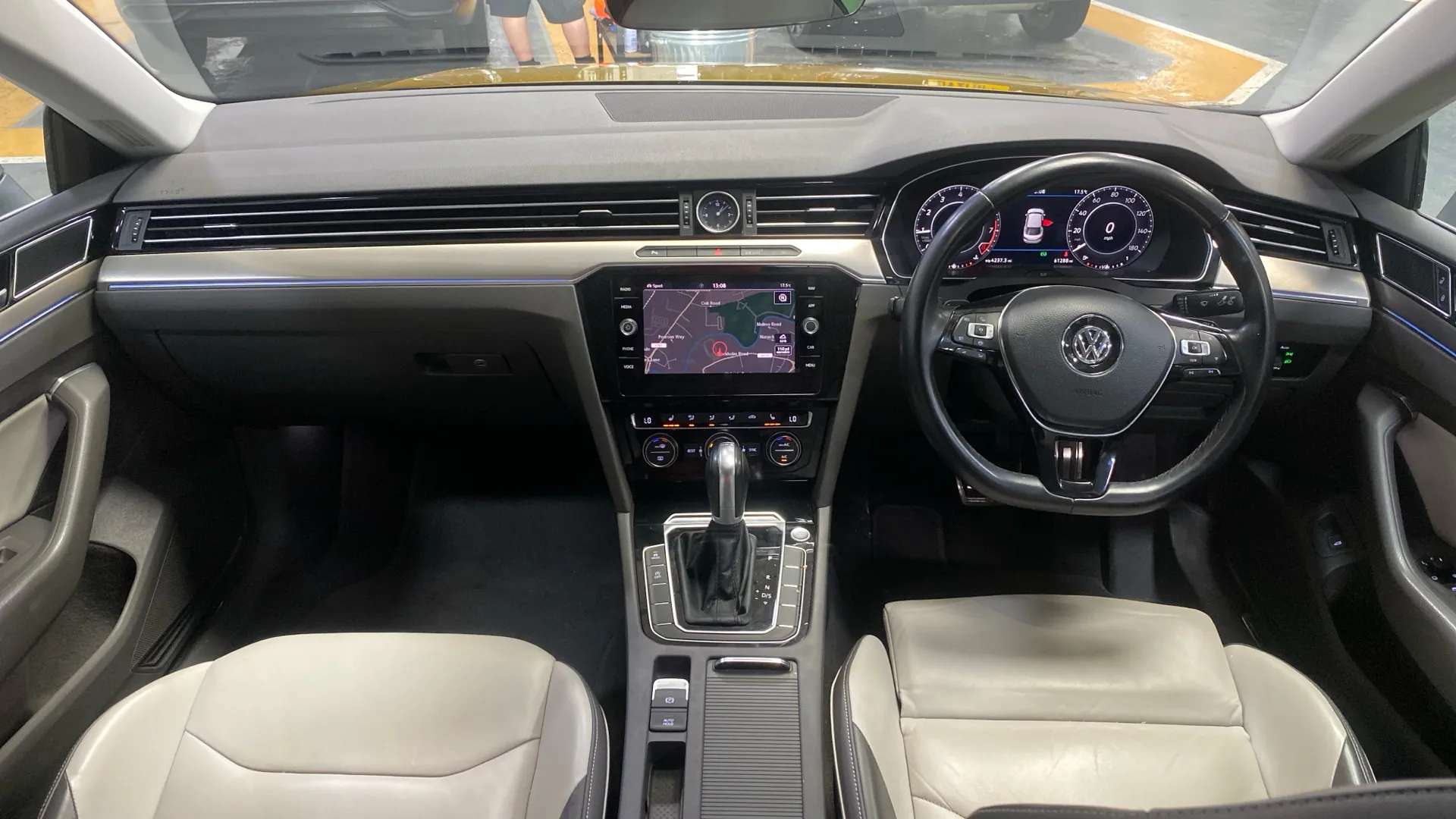 A 2018 VOLKSWAGEN ARTEON 1.5 TSI Elegance DSG A 2018 VOLKSWAGEN ARTEON 1.5 TSI Elegance DSG