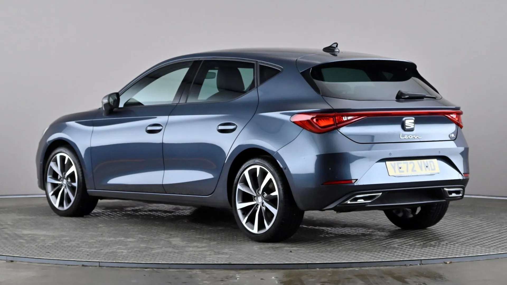 A 2022 SEAT LEON 1.5 TSI EVO FR Sport A 2022 SEAT LEON 1.5 TSI EVO FR Sport