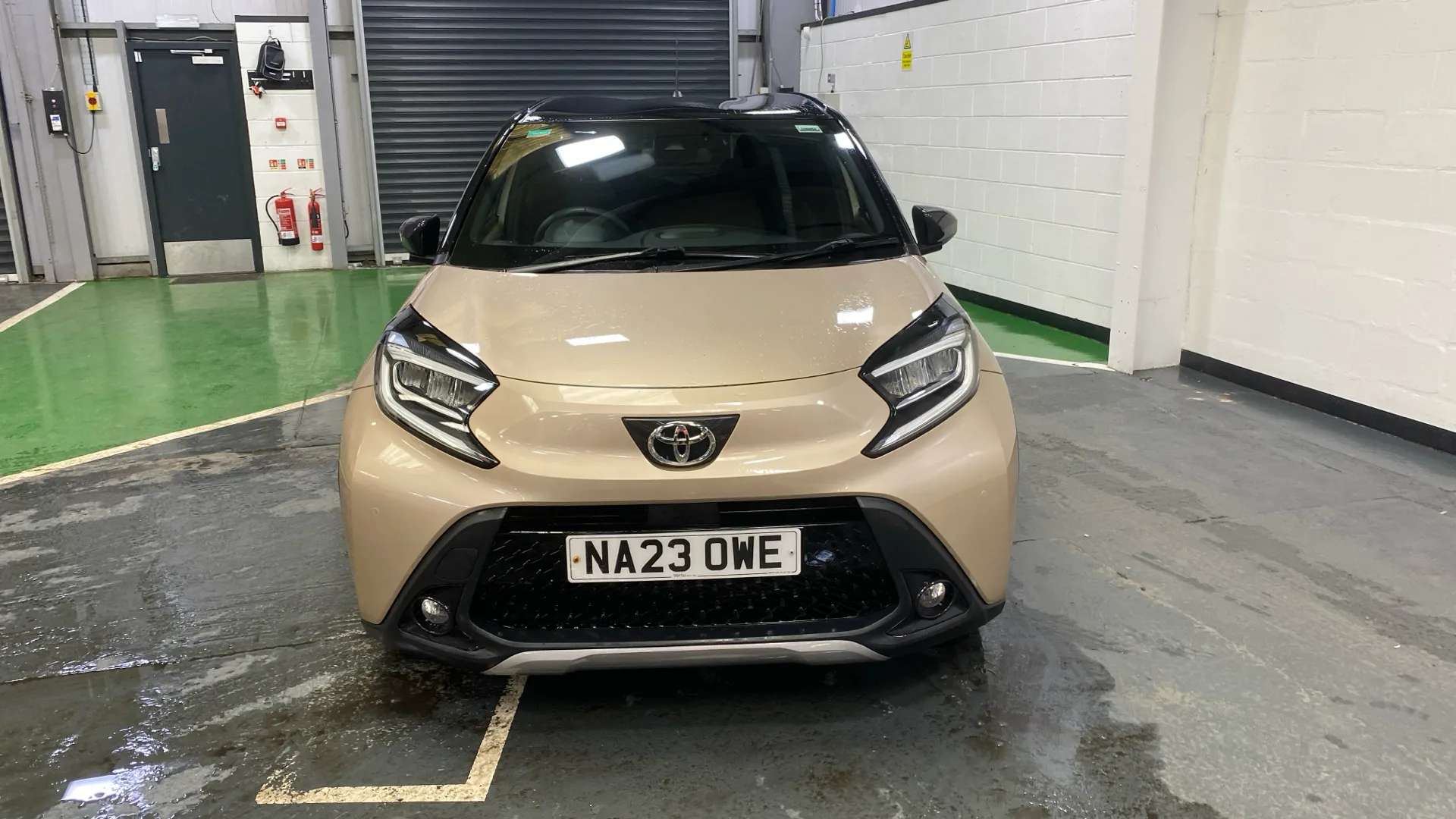 A 2023 TOYOTA AYGO X 1.0 VVT-i Exclusive A 2023 TOYOTA AYGO X 1.0 VVT-i Exclusive