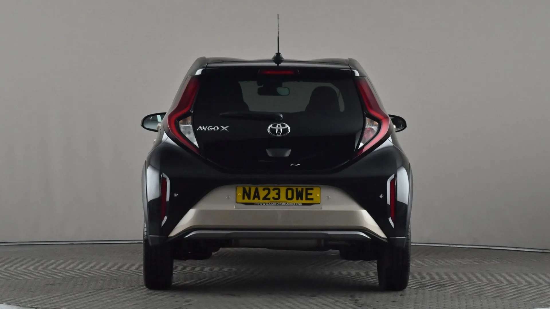 2023 TOYOTA AYGO X 2023 TOYOTA AYGO X
