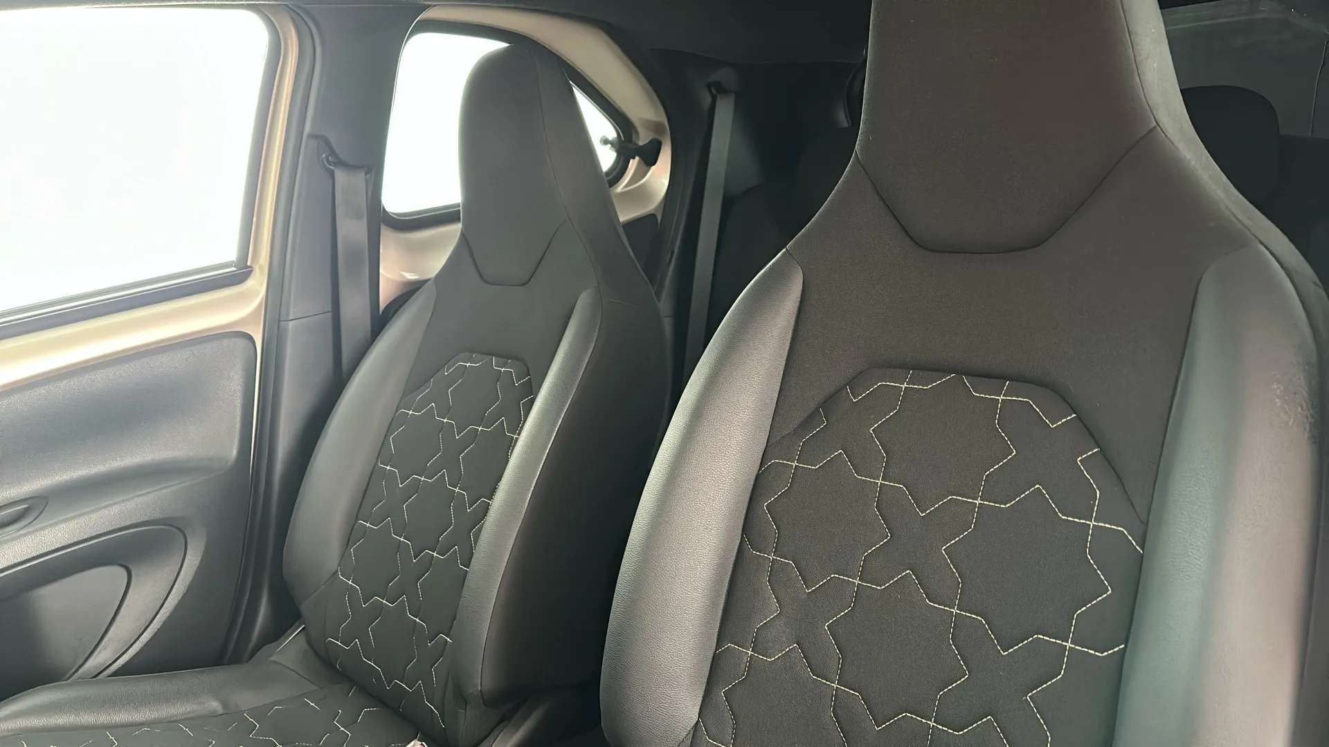 2023 TOYOTA AYGO X 2023 TOYOTA AYGO X