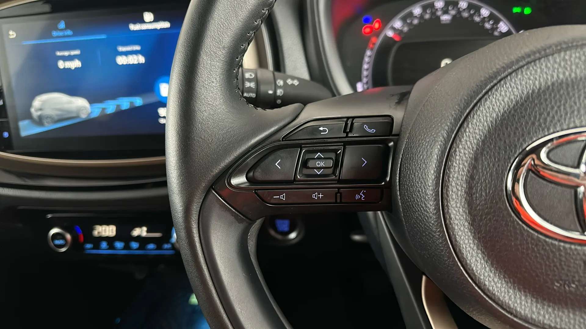 2023 TOYOTA AYGO X 2023 TOYOTA AYGO X