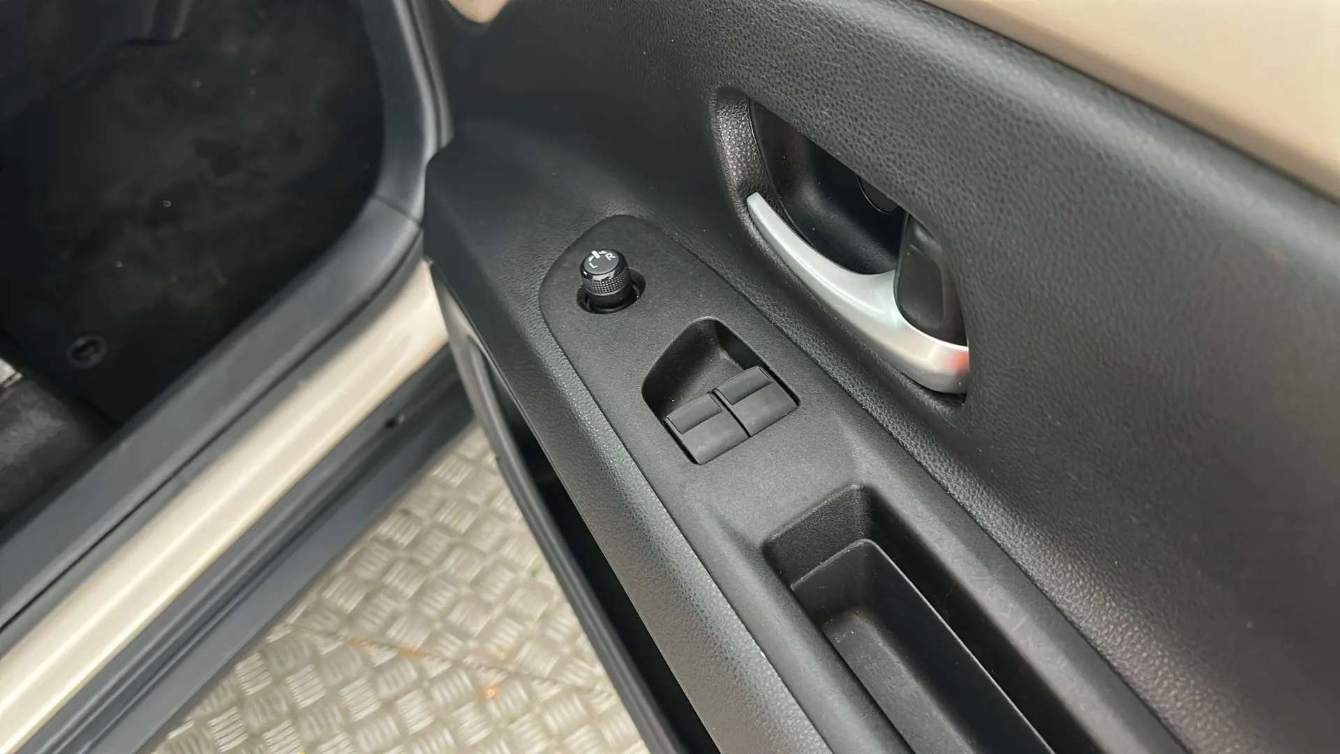 2023 TOYOTA AYGO X 2023 TOYOTA AYGO X