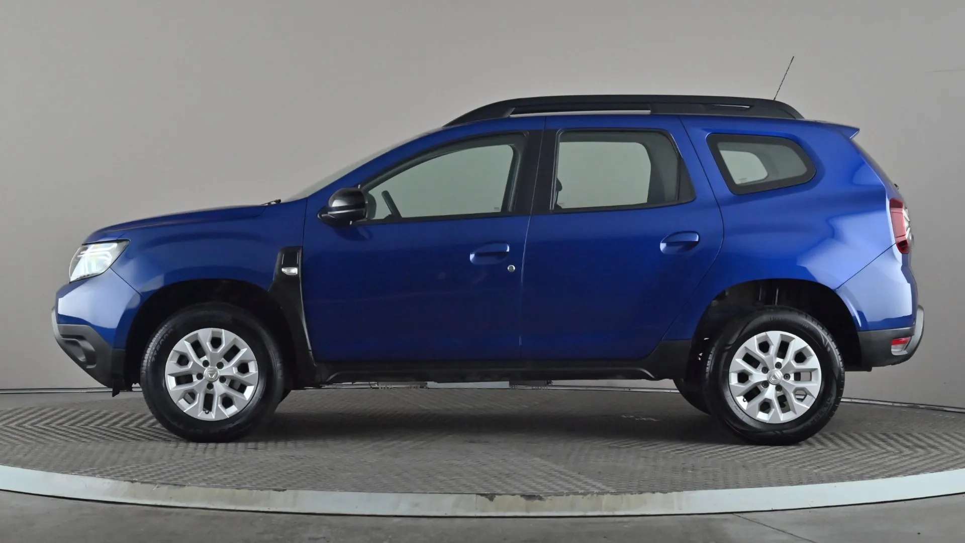 A 2022 DACIA DUSTER 1.0 TCe 100 Bi-Fuel Comfort A 2022 DACIA DUSTER 1.0 TCe 100 Bi-Fuel Comfort