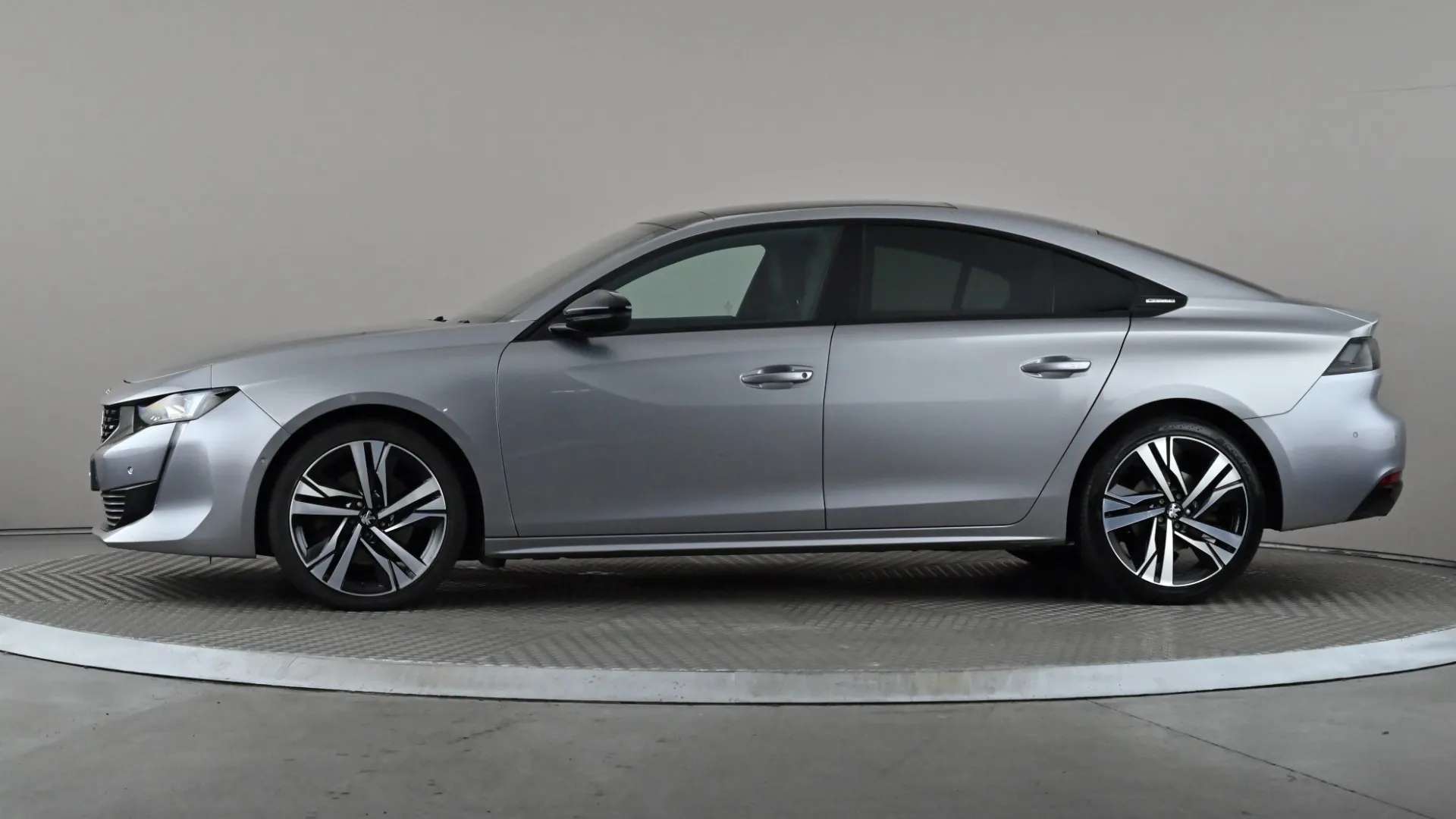 A 2019 PEUGEOT 508 2.0 BlueHDi GT Line EAT8 A 2019 PEUGEOT 508 2.0 BlueHDi GT Line EAT8