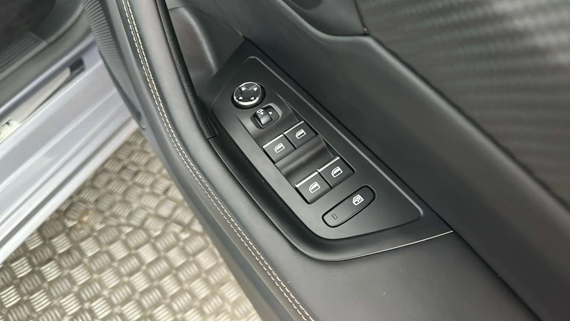 2019 PEUGEOT 508 2019 PEUGEOT 508