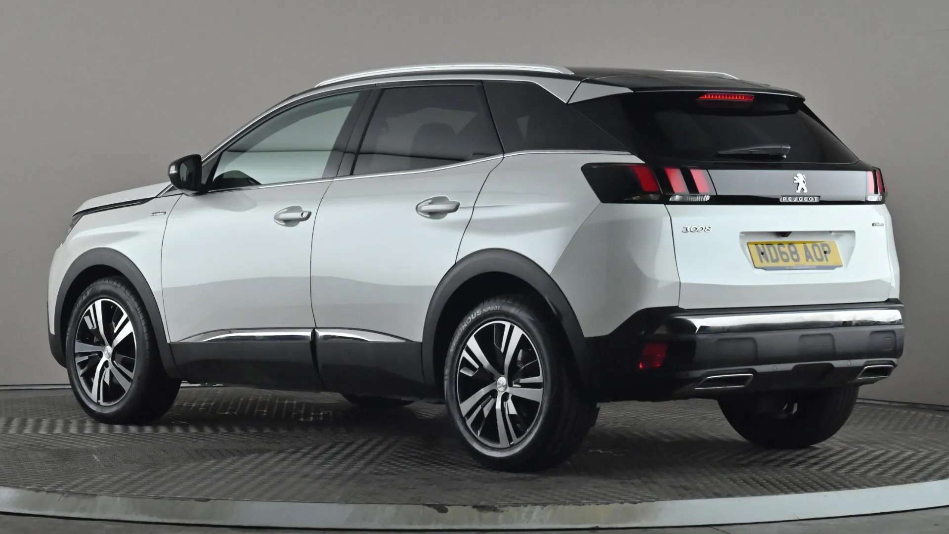 A 2019 PEUGEOT 3008 1.5 BlueHDi GT Line EAT8 A 2019 PEUGEOT 3008 1.5 BlueHDi GT Line EAT8