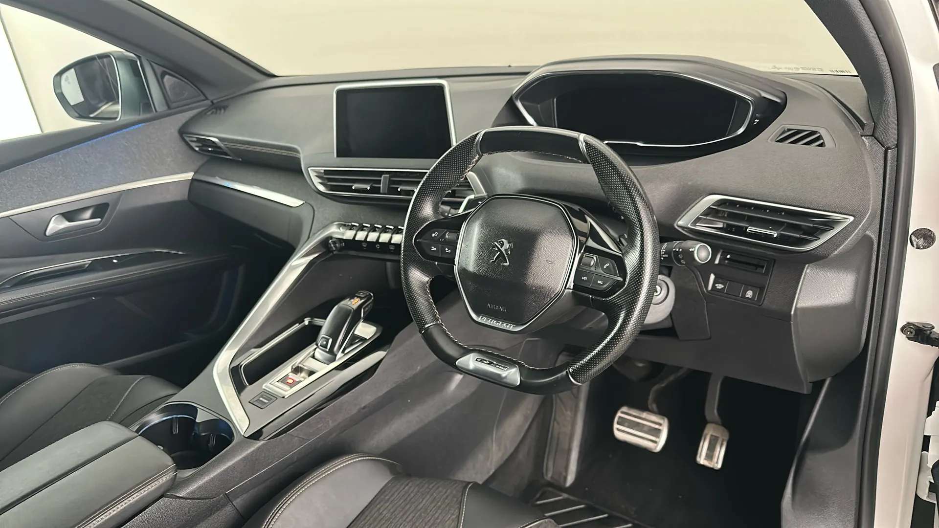2019 PEUGEOT 3008 2019 PEUGEOT 3008