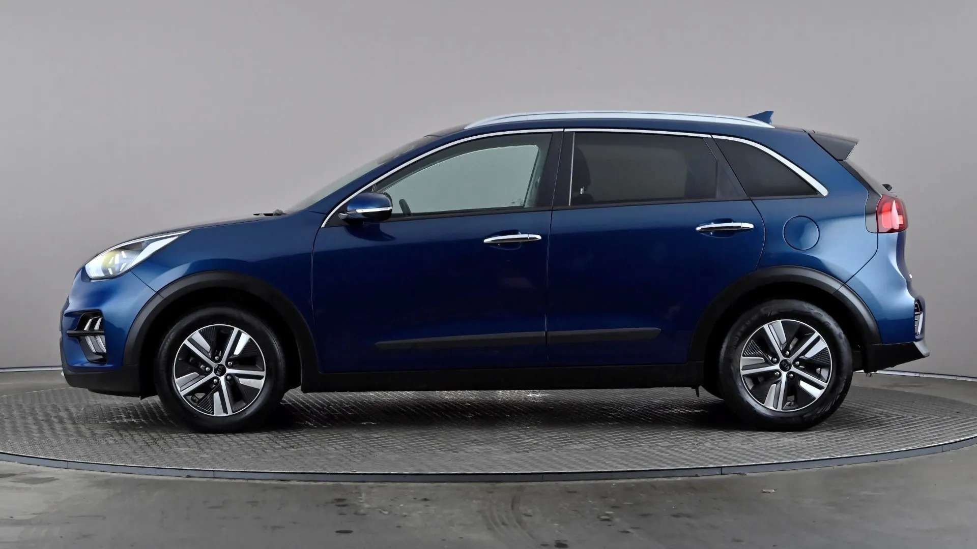 A 2020 KIA NIRO 1.6 GDi Hybrid 2 DCT A 2020 KIA NIRO 1.6 GDi Hybrid 2 DCT