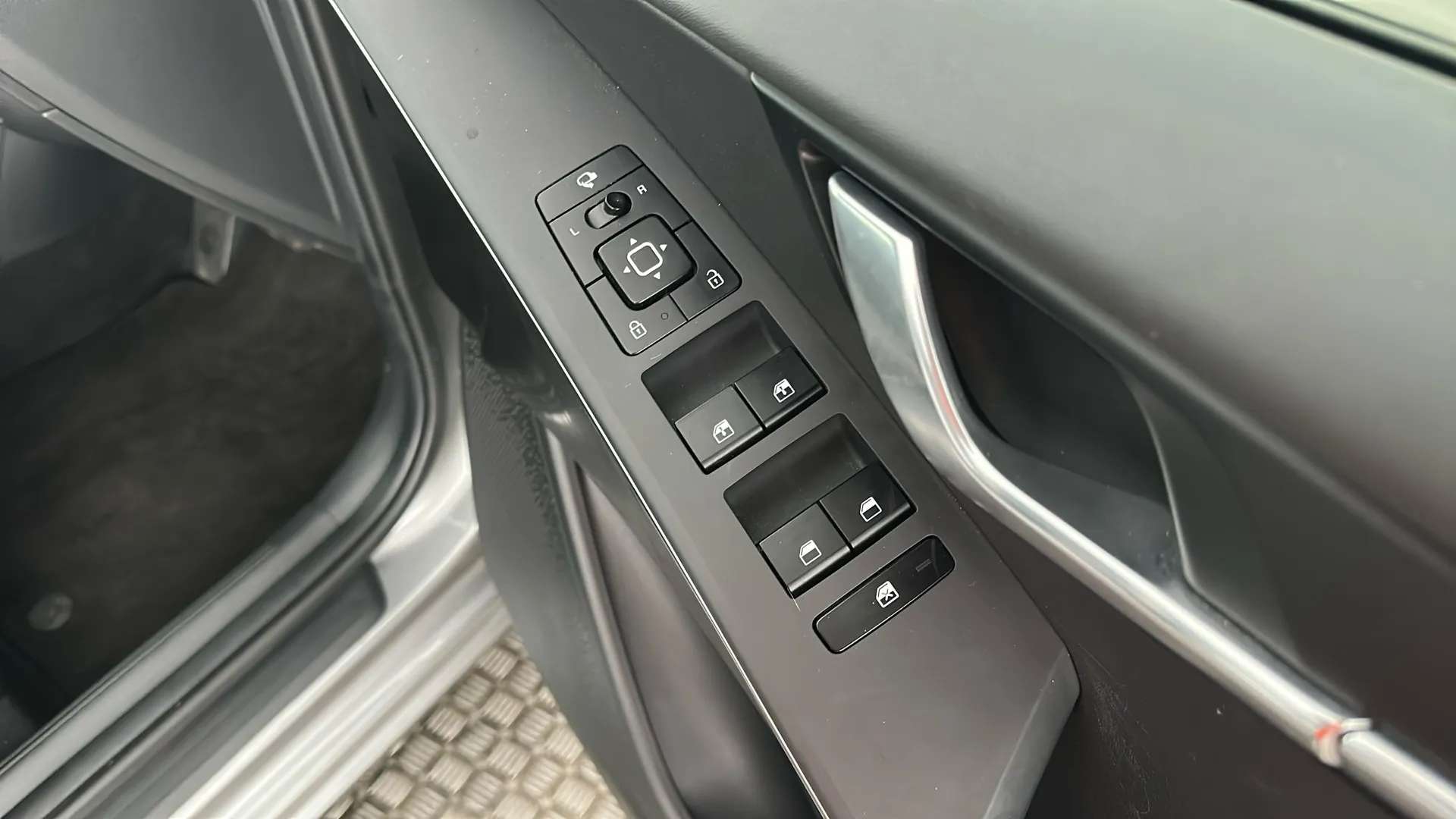 2024 KIA NIRO 2024 KIA NIRO