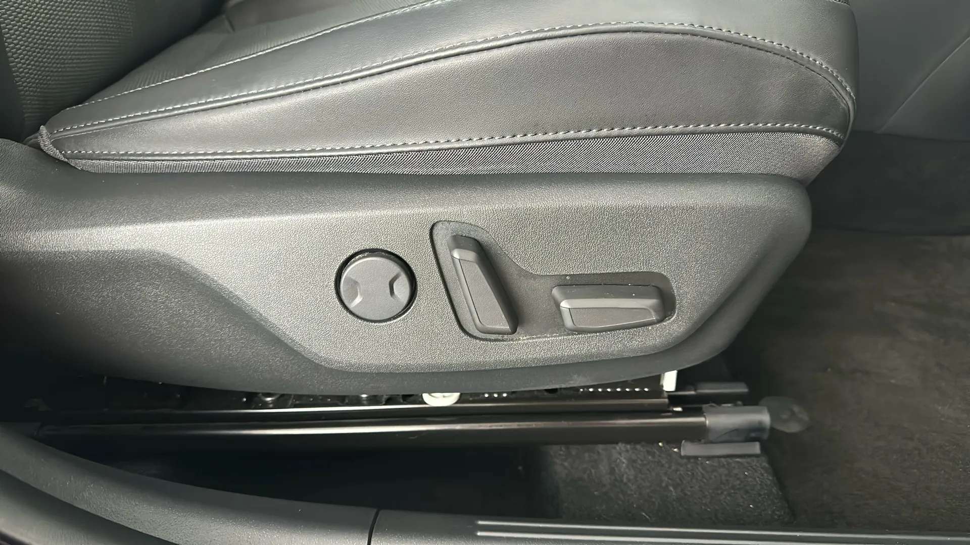 2024 KIA NIRO 2024 KIA NIRO