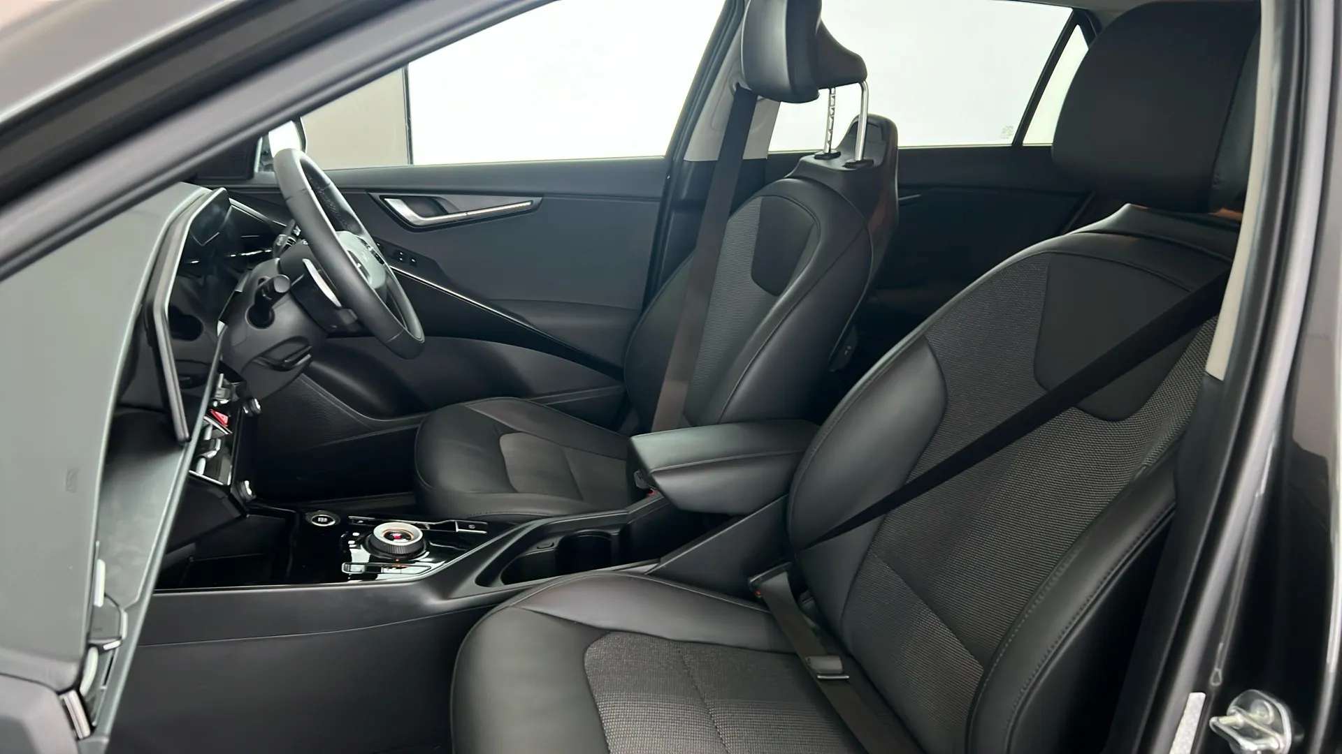 2023 KIA NIRO 2023 KIA NIRO
