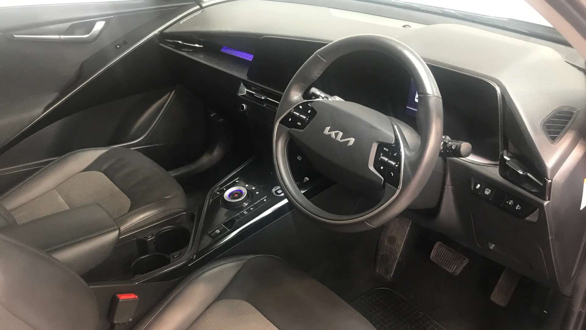 2023 KIA NIRO 2023 KIA NIRO