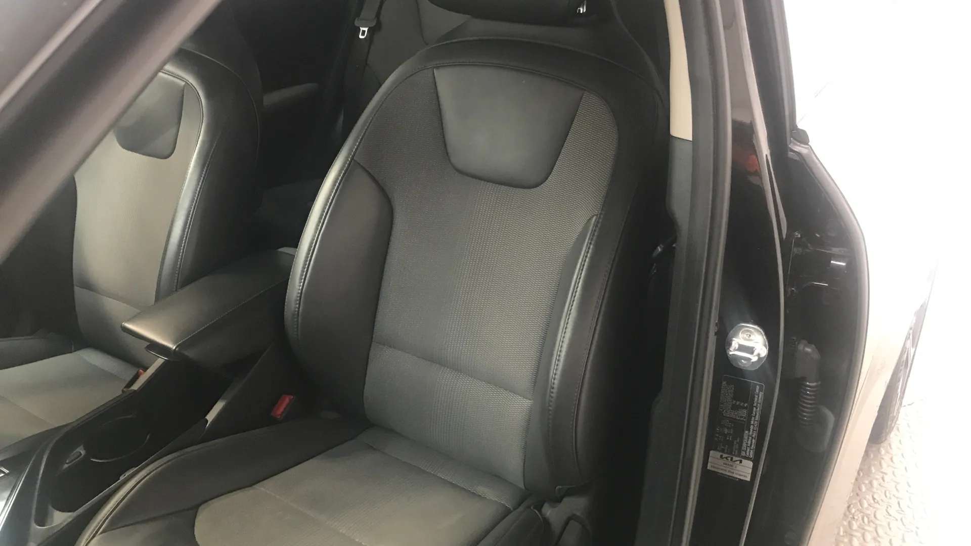 2023 KIA NIRO 2023 KIA NIRO