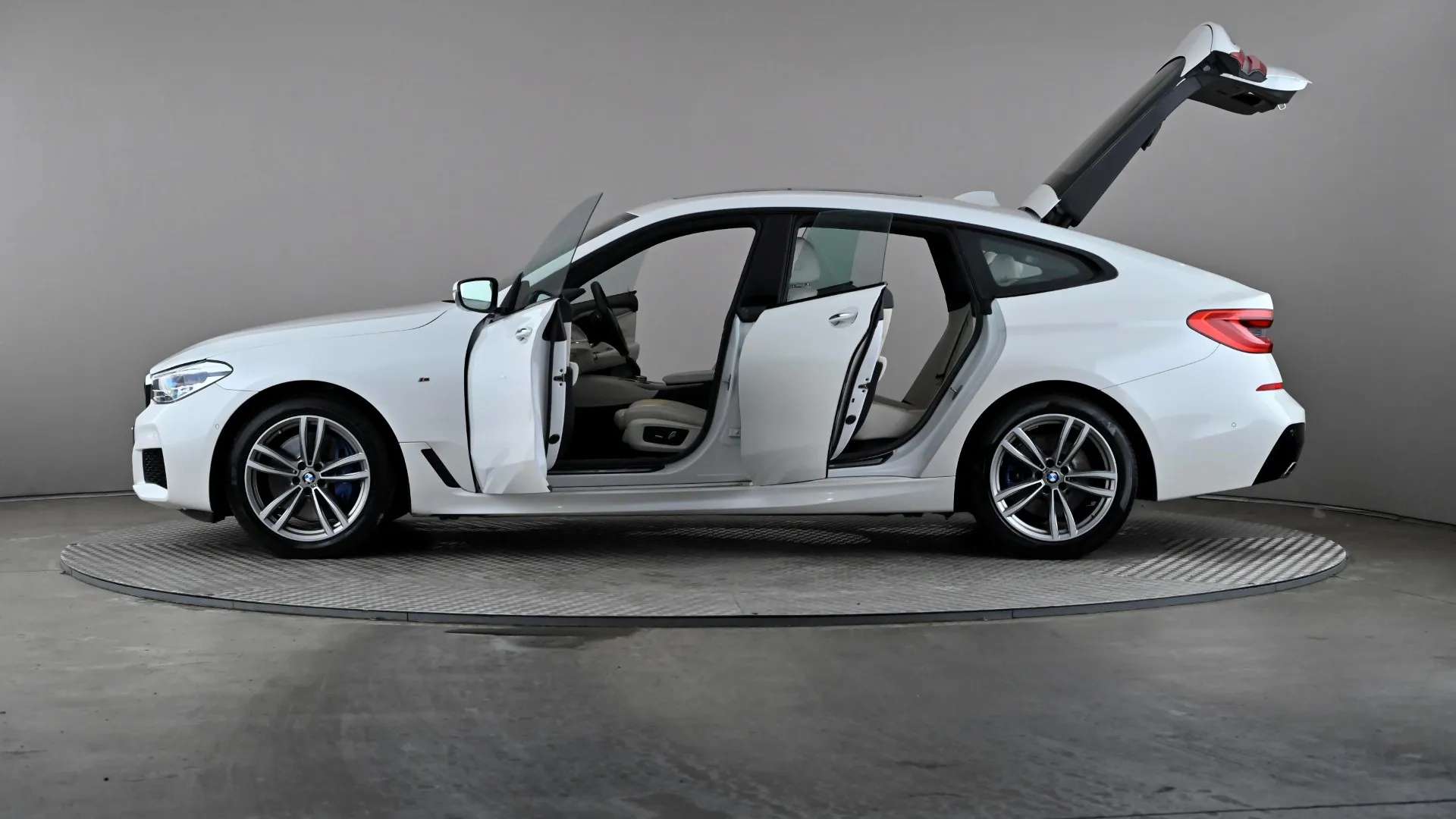 2018 BMW 6 SERIES GT 2018 BMW 6 SERIES GT