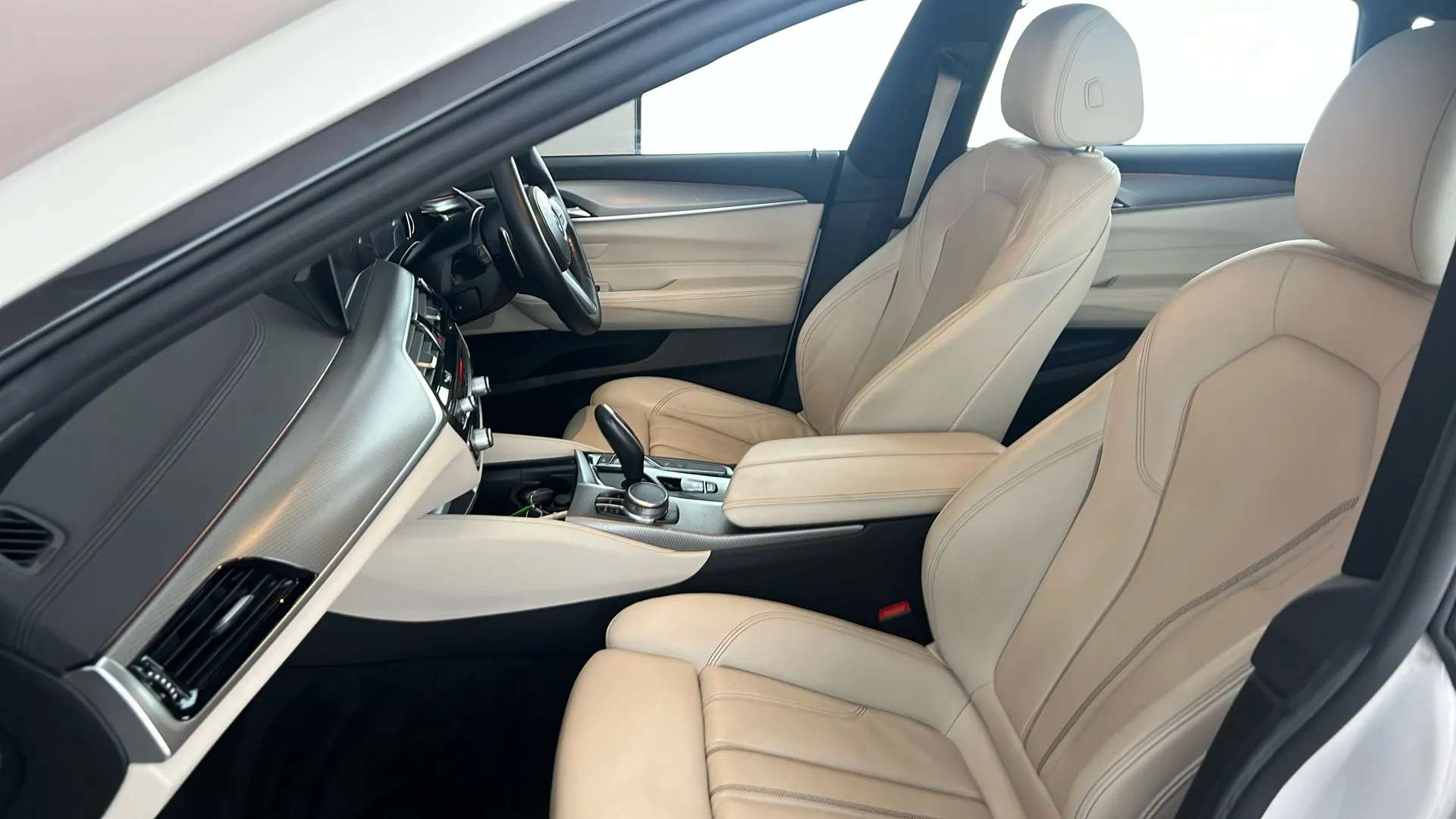 2018 BMW 6 SERIES GT 2018 BMW 6 SERIES GT