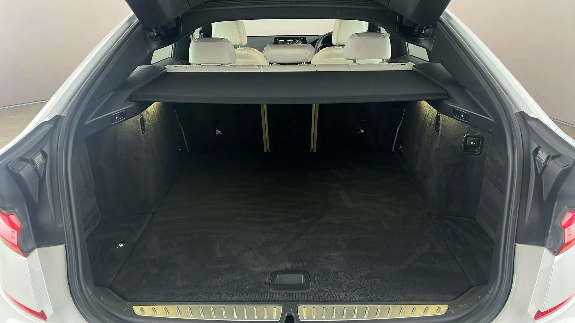 2018 BMW 6 SERIES GT 2018 BMW 6 SERIES GT
