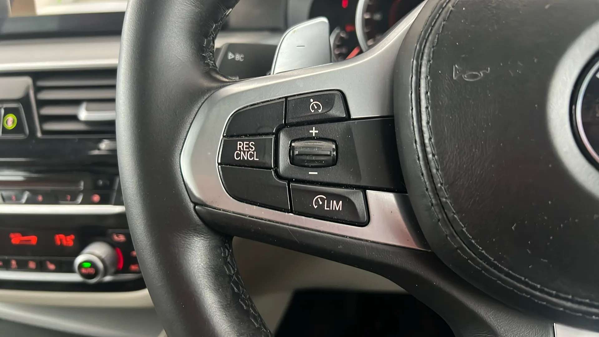 2018 BMW 6 SERIES GT 2018 BMW 6 SERIES GT