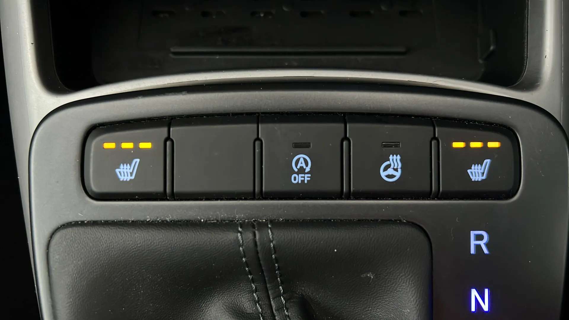 2023 HYUNDAI I10 2023 HYUNDAI I10