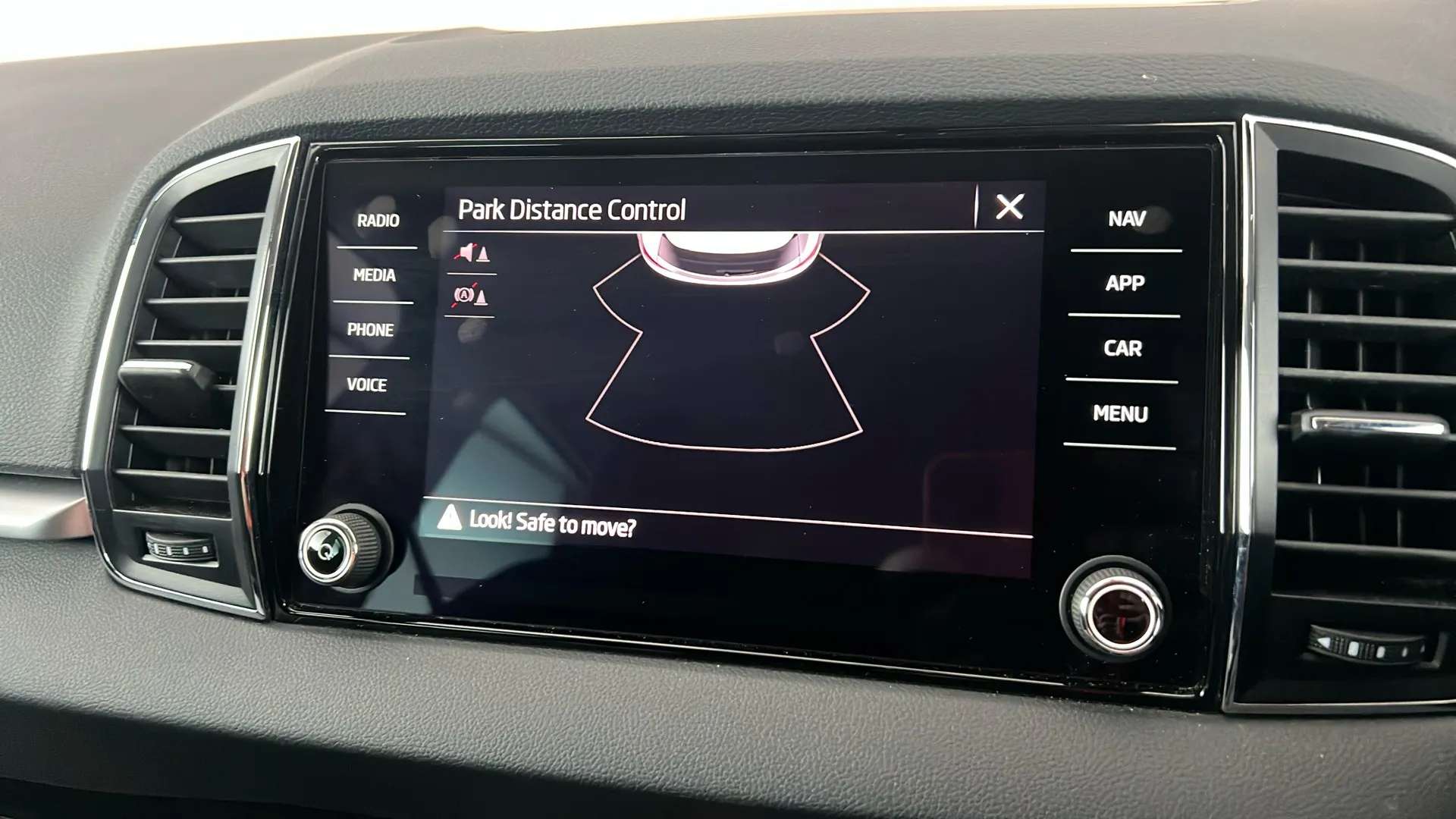 2023 SKODA KAROQ 2023 SKODA KAROQ