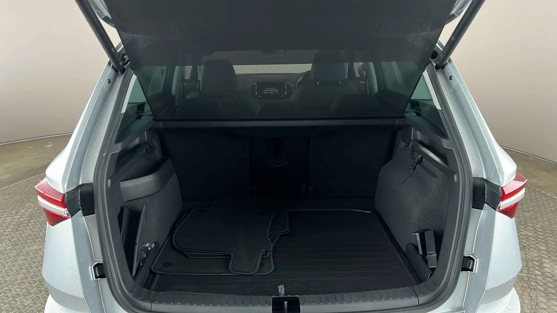2023 SKODA KAROQ 2023 SKODA KAROQ