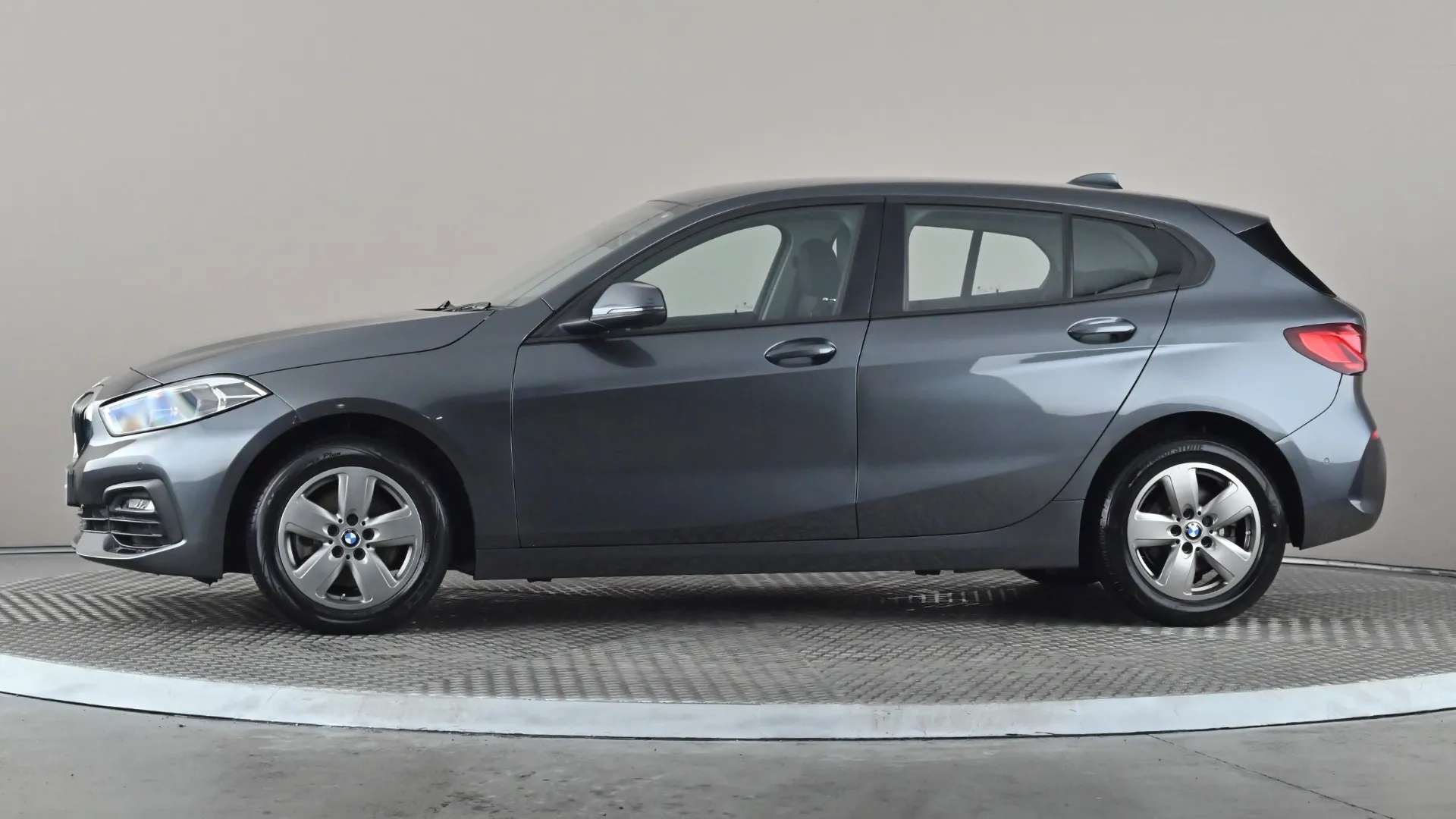 A 2020 BMW 1 SERIES 118i SE Step Auto A 2020 BMW 1 SERIES 118i SE Step Auto