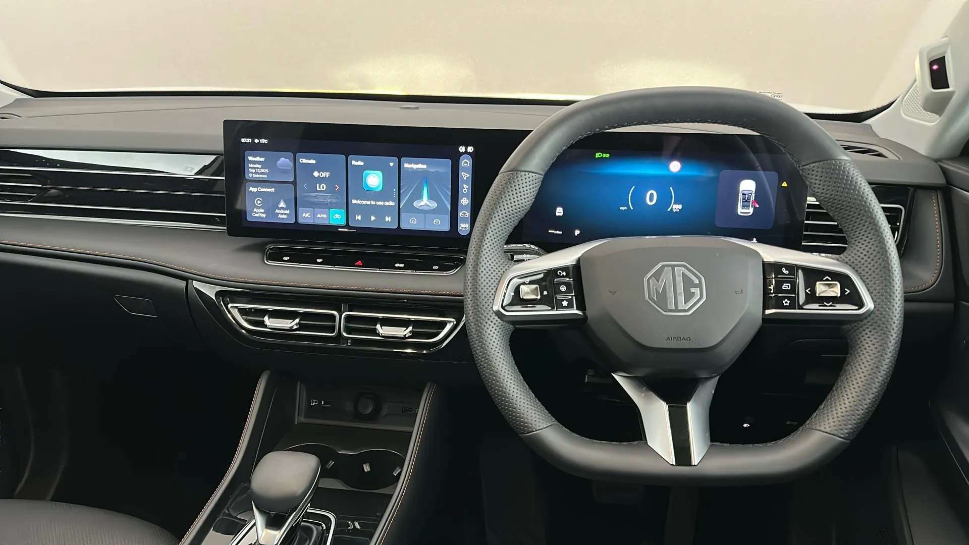 2024 MG MOTOR UK HS 2024 MG MOTOR UK HS